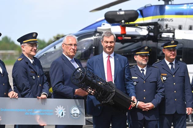 Bavarias State Premier Dr. Markus Soeder and Minister of the Interior Joachim Herrmann open drone competence and defense center DKAZ in Erding on 04 05 2026ö