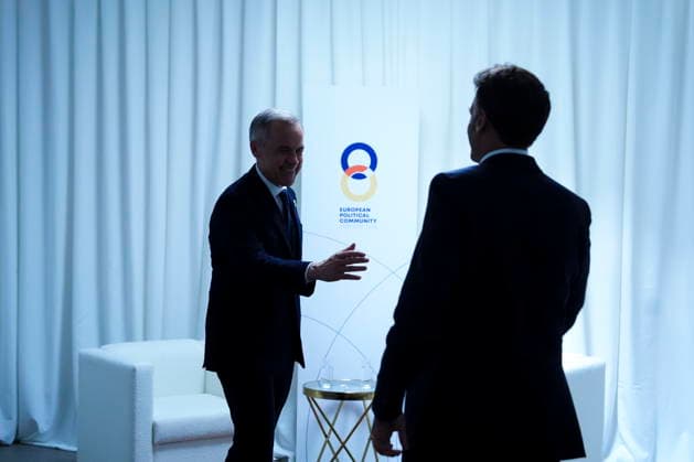 May 4, 2026, Yerevan, Armenia: Prime Minister Mark Carney, left, meets with French President Emmanuel Macron during the 8th European Political Community Summit in Yerevan, Armenia on Monday, May 4, 2026. Yerevan Armenia  - ZUMAc35_ 20260504_zaf_c35_076 Copyright: xSeanxKilpatrickx