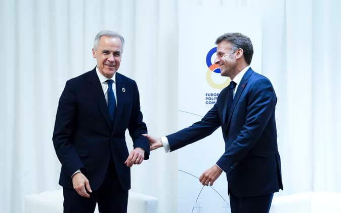 May 4, 2026, Yerevan, Armenia: Prime Minister Mark Carney, left, meets with French President Emmanuel Macron during the 8th European Political Community Summit in Yerevan, Armenia on Monday, May 4, 2026. Yerevan Armenia  - ZUMAc35_ 20260504_zaf_c35_079 Copyright: xSeanxKilpatrickx