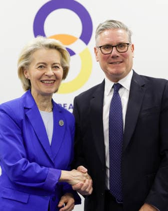 Prime Minister Keir Starmer attends EPC Summit in Armenia 04 05 2026. Yerevan, Armenia. Prime Minister Keir Starmer bilateral meeting with Ursula von der Leyen, President of the European Commission during the European Political Community (EPC) Summit., Credit:Lauren Hurley Avalon Armenia, Yerevan, Yerevan  Copyright: xLaurenxHurleyx xAvalonx 1096459762