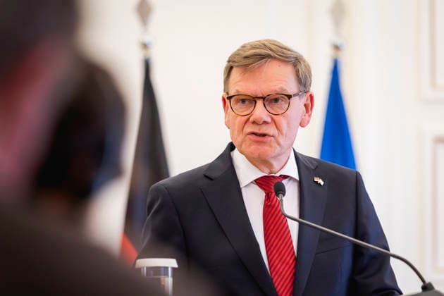 Johann Wadephul CDU , Federal Foreign Minister, photographed during a press conference in Athens, 04 05 2026 Photographed on behalf of the Foreign Office Athens Greece Copyright: xJulianexSonntag AAx