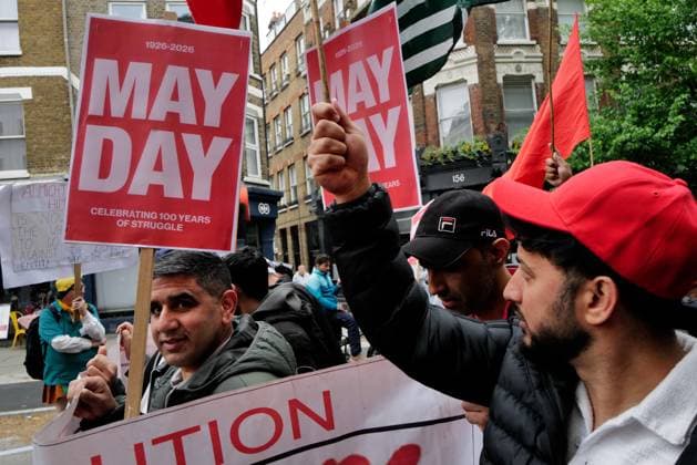 London Hosts Annual May Day March and Rally People gather in London for the annual May Day March and Rally on the Early May bank holiday, Monday, 4 May 2026. London England United Kingdom Copyright: xJoaoxDanielxPereirax