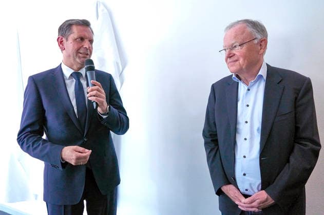 Olaf Lies and Stephan Weil at the unveiling of the portrait of former Minister President Stephan Weil in the ancestral gallery of the State Chancellery of Lower Saxony in Hanover, 04 05 2026 Foto:xU.xStammx xFuturexImagex weil_6503