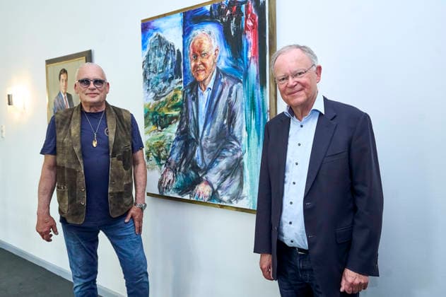Albrecht Gehse and Stephan Weil at the unveiling of the portrait of former Minister President Stephan Weil in the ancestral gallery of the State Chancellery of Lower Saxony in Hanover, 04 05 2026 Foto:xU.xStammx xFuturexImagex weil_6526