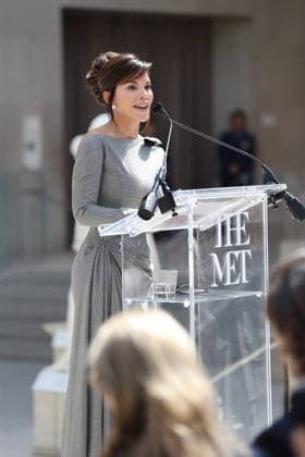 Lauren Sanchez Bezos speaks at the ‘Costume Art’ event at the Metropolitan Museum of Art (Met) in New York, USA, 04 May 2026. The Met presents ‘Costume Art,’ the Costume Institute s spring exhibition that explores the historical relationship between clothing and the human body by pairing garments with Western artworks from prehistory to the present, as part of the Met Gala. Met presents the exhibition Costume Art, exploring clothing and the human body !ACHTUNG: NUR REDAKTIONELLE NUTZUNG!  Copyright: xOctavioxGuzmánx AME9219 20260504-55020178536_1