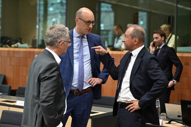 Eurozone Finance Ministers Meeting BRUSSELS, BELGIUM - MAY 4: Minister of Finance of Belgium, Vincent Van Peteghem (C) attends the Eurozone Finance Ministers Meeting in Brussels, Belgium, on May 4, 2026. Dursun Aydemir Anadolu Brussels Belgium. Editorial use only. Please get in touch for any other usage.  Copyright: x2026xAnadoluxDursunxAydemirx
