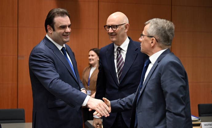 Eurozone Finance Ministers Meeting BRUSSELS, BELGIUM - MAY 4: Minister of Economy and Finance of Greece, Kyriakos Pierrakakis (L) and Minister of Economy and Finance of France, Roland Lescure (C) attend the Eurozone Finance Ministers Meeting in Brussels, Belgium, on May 4, 2026. Dursun Aydemir Anadolu Brussels Belgium. Editorial use only. Please get in touch for any other usage.  Copyright: x2026xAnadoluxDursunxAydemirx