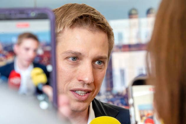 Dominik Krause, DIE GRÜNEN, new mayor of Munich, first day in office in the new mayors office in the town hall, gives press interviews, Munich, May 4, 2026 Germany, Munich, Dominik Krause, DIE GRÜNEN, new mayor of Munich, first day in office in the new mayors office in the town hall, rece