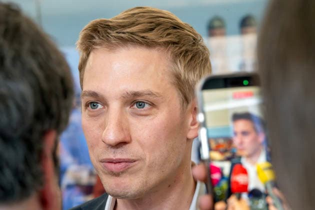 Dominik Krause, DIE GRÜNEN, new mayor of Munich, first day in office in the new mayors office in the town hall, gives press interviews, Munich, May 4, 2026 Germany, Munich, Dominik Krause, DIE GRÜNEN, new mayor of Munich, first day in office in the new mayors office in the town hall, rece