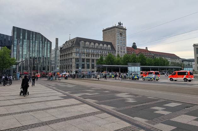 Leipzig, Saxony, Germany, 04 05 2026 Car drives into crowd in Leipzig The incident took place on Grimmaische Straße in the city center, the area between Augustusplatz and Ritterstraße was cordoned off Copyright: xdtsxNachrichtenagenturx dts_117559