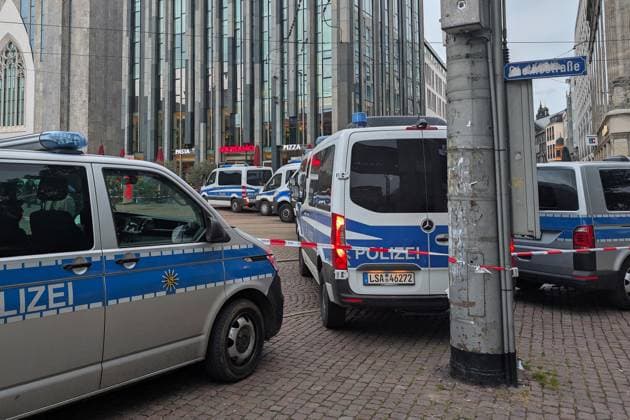 Leipzig, Saxony, Germany, 04 05 2026 Car drives into crowd in Leipzig The incident took place on Grimmaische Straße in the city center, the area between Augustusplatz and Ritterstraße was cordoned off Copyright: xdtsxNachrichtenagenturx dts_117564