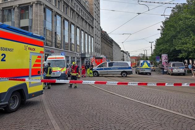Leipzig, Saxony, Germany, 04 05 2026 Car drives into crowd in Leipzig The incident took place on Grimmaische Straße in the city center, the area between Augustusplatz and Ritterstraße was cordoned off Copyright: xdtsxNachrichtenagenturx dts_117552