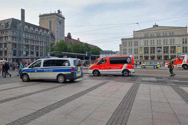Leipzig, Saxony, Germany, 04 05 2026 Car drives into crowd in Leipzig The incident took place on Grimmaische Straße in the city center, the area between Augustusplatz and Ritterstraße was cordoned off Copyright: xdtsxNachrichtenagenturx dts_117554