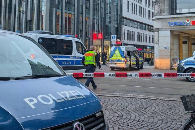 Leipzig, Saxony, Germany, 04 05 2026 Car drives into crowd in Leipzig The incident took place on Grimmaische Straße in the city center, the area between Augustusplatz and Ritterstraße was cordoned off Copyright: xdtsxNachrichtenagenturx dts_117575