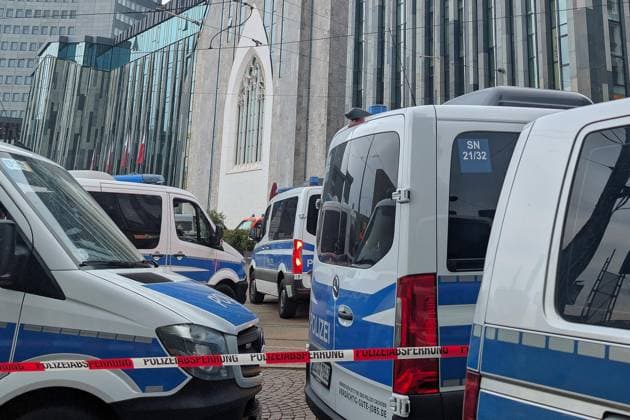 Leipzig, Saxony, Germany, 04 05 2026 Car drives into crowd in Leipzig The incident took place on Grimmaische Straße in the city center, the area between Augustusplatz and Ritterstraße was cordoned off Copyright: xdtsxNachrichtenagenturx dts_117576
