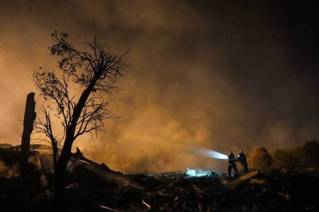 (260505) -- CHANGSHA, May 5, 2026 -- Rescuers work on site after an explosion at a fireworks plant in Guandu Town of Liuyang, central China s Hunan Province, May 5, 2026. Three people were killed, and 25 others were injured, including two in serious condition, after an explosion hit a fireworks plant in central China s Hunan Province on Monday, according to a local emergency management bureau. The explosion occurred at around 4:43 p.m. at the plant in Liuyang, a county-level city under Changsha, capital city of Hunan. After the accident, local emergency and fire rescue forces rushed to the scene to carry out rescue operations, which are still underway. ) (SpotNews) CHINA-HUNAN-LIUYANG-FIREWORKS PLANT-EXPLOSION (CN) ChenxSihan