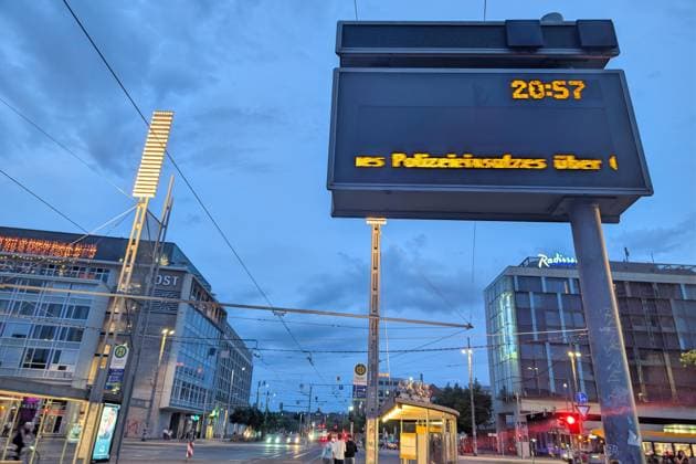 Leipzig, Saxony, Germany, 04 05 2026 Car drives into crowd in Leipzig The incident took place on Grimmaische Straße in the city center, the area between Augustusplatz and Ritterstraße was cordoned off Public transport is restricted Copyright: xdtsxNachrichtenagenturx dts_117598