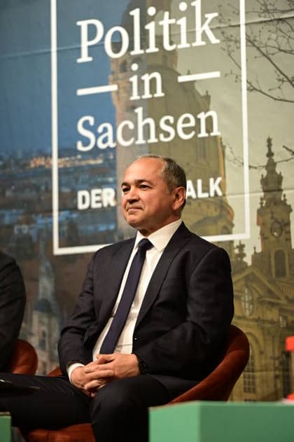 Octavian Ursu at the SZ election forum for the mayoral election in Görlitz The mayoral candidates in the big panel discussion of the Sächsische Zeitung in the Görlitz Theater, 04 05 2026 Copyright: xMatthiasxWehnertx