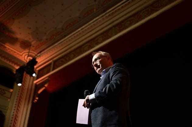 Sebastian Beutler at the SZ election forum for the mayoral election in Görlitz The mayoral candidates in the big panel discussion of the Sächsische Zeitung in the Görlitz Theater, 04 05 2026 Copyright: xMatthiasxWehnertx