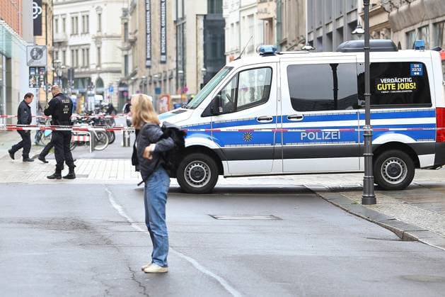Leipzig, Saxony, Germany, 05 05 2026 After a car drove into a crowd of people on Monday, the Grimmaische Straße crime scene was still cordoned off the following morning Copyright: xdtsxNachrichtenagenturx dts_117606