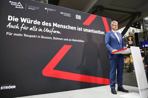 Berlin, Germany, 05 05 2026 Central Station Ministry of Transport and Deutsche Bahn present Respect campaign Federal Minister of Transport Patrick Schnieder CDU Copyright: xdtsxNachrichtenagenturx dts_117610