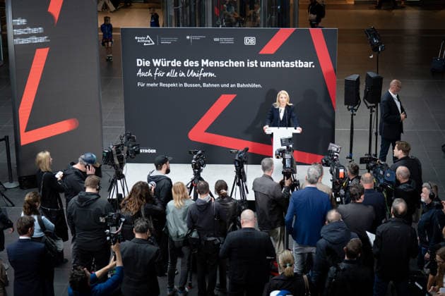 moreAttention, Respect Campaign, Berlin Presentation Advertising Campaign, Berlin, Federal Ministry of Transport, Deutsche Bahn, Evelyn Palla, CEO Bahn Berlin Berlin GER