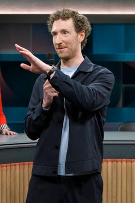 Louis Klamroth on the ARD talk show hart aber fair in Studio Adlershof Berlin, 05 04 2026 Foto:xM.xBehrensx xFuturexImagex hart_fair0405_6502