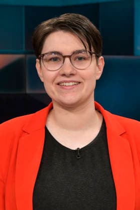 Clara Schlagowski on the ARD talk show hart aber fair in Studio Adlershof Berlin, 05 04 2026 Foto:xM.xBehrensx xFuturexImagex hart_fair0405_6523
