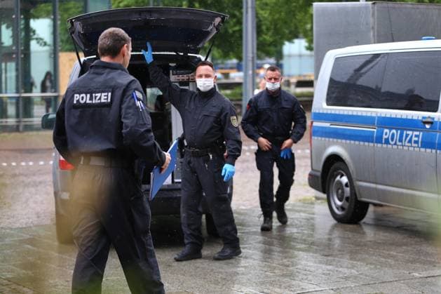Leipzig, Saxony, Germany, 05 05 2026 After a car drove into a crowd of people on Monday, the Grimmaische Straße crime scene was still cordoned off the following morning Copyright: xdtsxNachrichtenagenturx dts_117701
