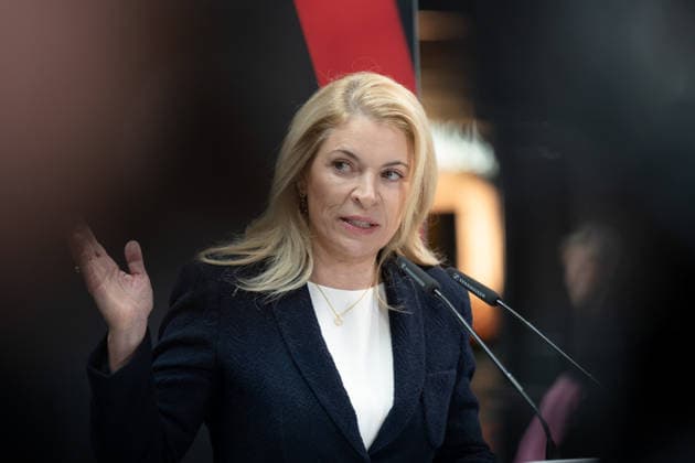 moreAttention, Respect Campaign, Berlin Presentation Advertising Campaign, Berlin, Federal Ministry of Transport, Deutsche Bahn, Evelyn Palla, CEO Bahn Berlin Berlin GER