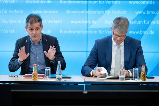 Taking office one year ago Review and outlook Berlin, Press conference, Review and outlook, Federal Minister of Transport Patrick Schnieder, Federal Ministry of Transport Berlin Berlin GER