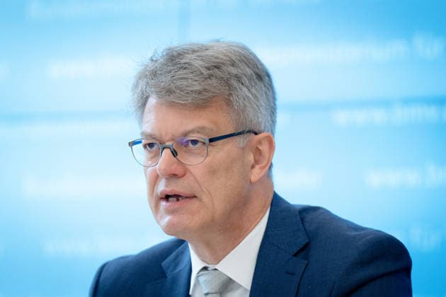 Taking office one year ago Review and outlook Berlin, Press conference, Review and outlook, Federal Minister of Transport Patrick Schnieder, Federal Ministry of Transport Berlin Berlin GER