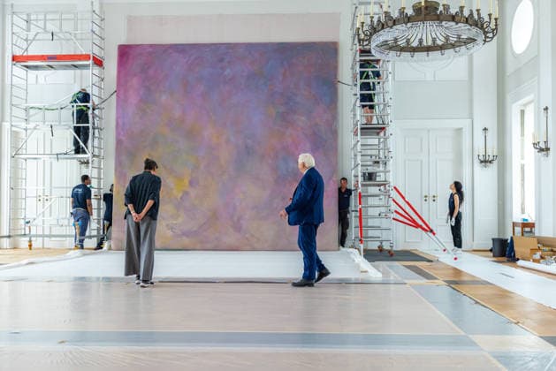 Renovation work at Bellevue Palace Dismantling the artwork by artist Gotthard Graubner in the Great Hall of Bellevue P