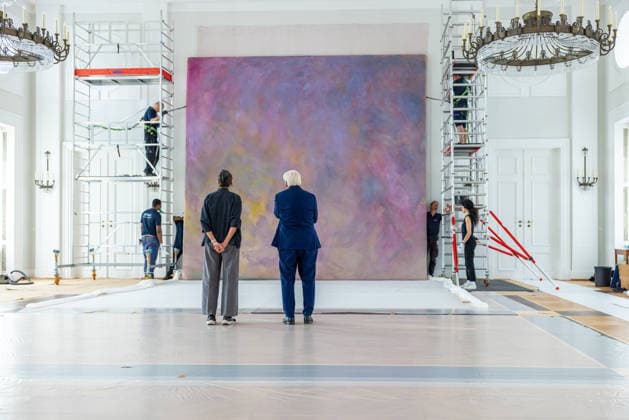 Renovation work at Bellevue Palace Dismantling the artwork by artist Gotthard Graubner in the Great Hall of Bellevue P