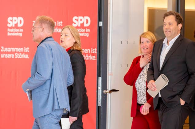 Matthias Miersch Bärbel Bas Lars Klingbeil EUR, Germany, Berlin 05 05 2026 Press statement before the parliamentary group meeting with parliamentary group leader Matthias Miersch SPD , Lars Klingbeil SPD , Federal Minister of Finance, Vice-Chancellor and Bärbel Bas SPD , Federal Minister of Labor and Social Affairs