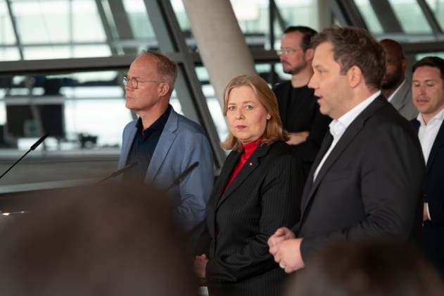 Matthias Miersch Bärbel Bas Lars Klingbeil EUR, Germany, Berlin 05 05 2026 Press statement before the parliamentary group meeting with parliamentary group leader Matthias Miersch SPD , Lars Klingbeil SPD , Federal Minister of Finance, Vice-Chancellor and Bärbel Bas SPD , Federal Minister of Labor and Social Affairs