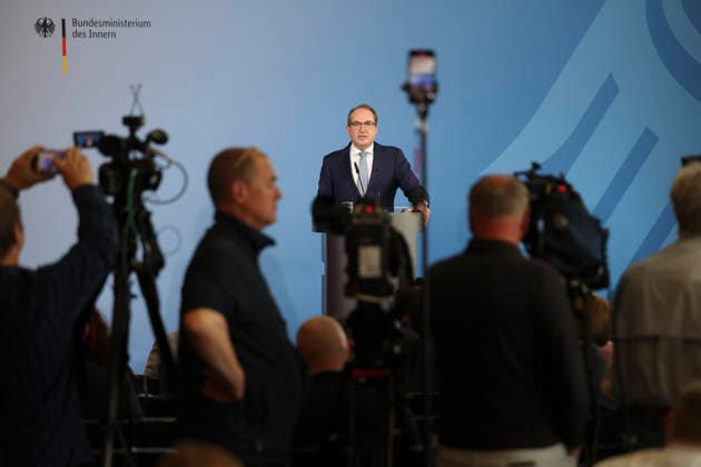 Federal Minister Alexander Dobrindt took office as Federal Minister of the Interior a year ago At a press conference, he takes stock of his time in office and gives an outlook on upcoming projects Federal Ministry of the Interior in Berlin on 05 05 2026 in Berlin¨ Alexander Dobrindt takes stock of his one-year term of office at a press conference