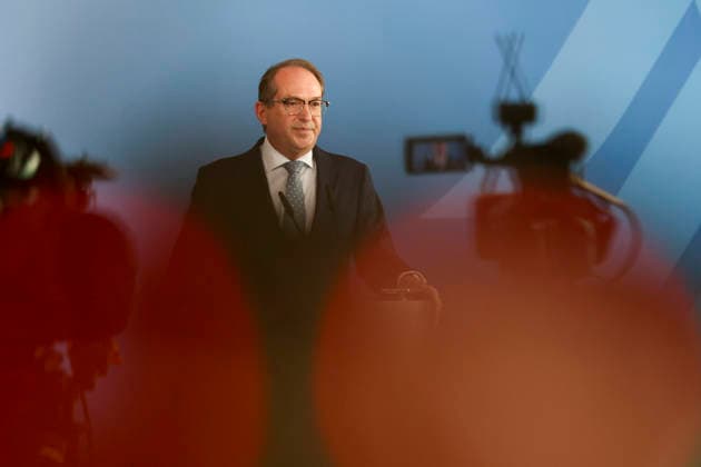 Federal Minister Alexander Dobrindt took office as Federal Minister of the Interior a year ago At a press conference, he takes stock of his time in office and gives an outlook on upcoming projects Federal Ministry of the Interior in Berlin on 05 05 2026 in Berlin¨ Alexander Dobrindt takes stock of his one-year term of office at a press conference