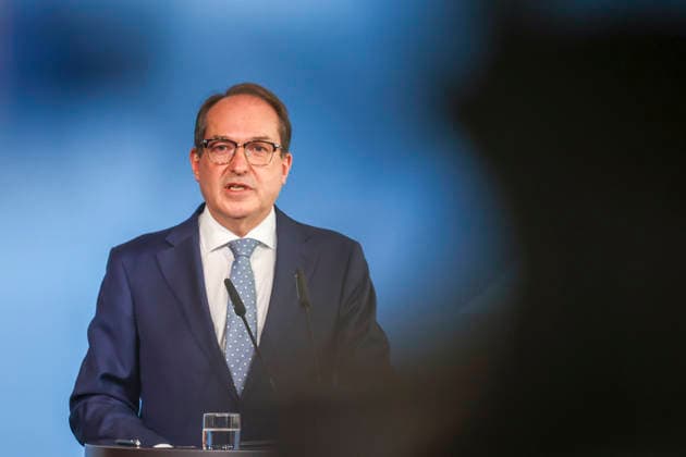 Federal Minister Alexander Dobrindt took office as Federal Minister of the Interior a year ago At a press conference, he takes stock of his time in office and gives an outlook on upcoming projects Federal Ministry of the Interior in Berlin on 05 05 2026 in Berlin¨ Alexander Dobrindt takes stock of his one-year term of office at a press conference