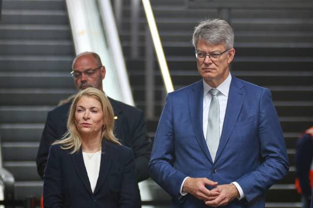 Berlin, Germany, 05 05 2026 Central Station Ministry of Transport and Deutsche Bahn present Respect campaign Evelyn Palla and Federal Minister of Transport Patrick Schnieder CDU Copyright: xdtsxNachrichtenagenturx dts_117662