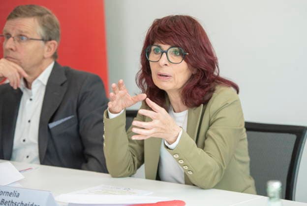 Annual press conference 2026 of the Saar Savings Banks Association on Tuesday 05 05 2026 in Saarbrücken In the picture Cornelia Hoffmann Bethscheider, President of the Saar Savings Banks Association bub