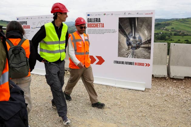 Breakthrough Achieved at Rocchetta Tunnel on Naples Bari Line The breakthrough of the final tunnel face in the Rocchetta Tunnel on the Apice Hirpinia section of the new Naples Bari high-speed and high-capacity line in Apice, Benevento on March, 5 2026. ABP16261 Copyright: xAntonioxBalascox
