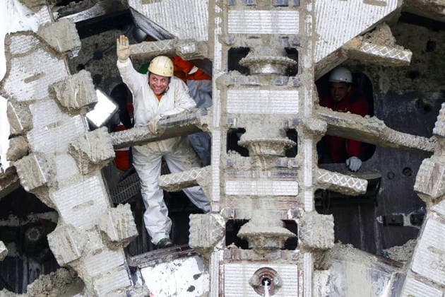Breakthrough Achieved at Rocchetta Tunnel on Naples Bari Line The breakthrough of the final tunnel face in the Rocchetta Tunnel on the Apice Hirpinia section of the new Naples Bari high-speed and high-capacity line in Apice, Benevento on March, 5 2026. ABP17190 Copyright: xAntonioxBalascox