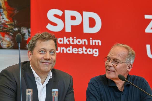 Berlin, Germany, 05 05 2026 German Bundestag SPD Parliamentary Group Meeting Federal Minister of Finance Lars Klingbeil SPD and Matthias Miersch SPD Copyright: xdtsxNachrichtenagenturx dts_117751