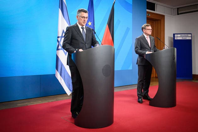 Berlin, Press meeting Johann Wadephul and Gideon Sa™ar Press conference by German Foreign Minister Johann Wadephul CDU and Israeli Foreign Minister Gideon Sa™ar on 05 05 2026 at the Federal Foreign Office in Berlin Berlin Federal Foreign Office Berlin Germany