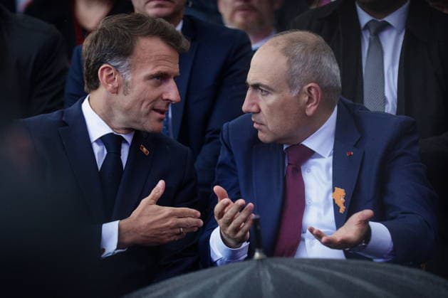 ARMENIA, GYUMRI - MAY 5, 2026: Emmanuel Macron (L), President of France, and Nikol Pashinyan, Prime Minister of Armenia, attend a concert titled Musical Bridge: Armenia - France and held in Vardanants Square to mark friendship between the two countries. Alexander Patrin TASS  92082335