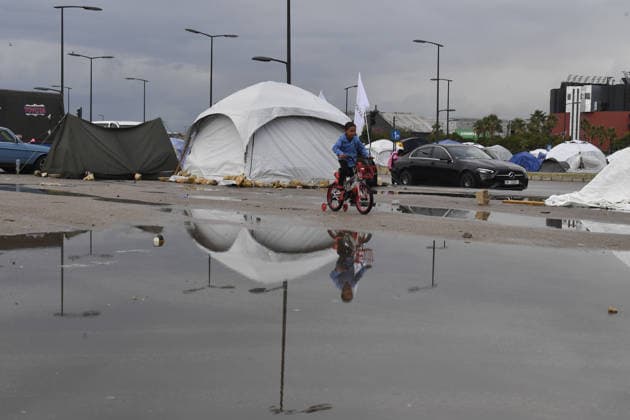 Rainfall worsens conditions for displaced families in Beirut BEIRUT, LEBANON - MAY 05: Displaced families shelter in makeshift tents as rainfall worsens living conditions in Beirut, capital of Lebanon, on May 05, 2026. Families whose homes were destroyed by Israeli attacks continue to face harsh conditions as rain floods temporary shelters and disrupts daily life. Houssam Shbaro Anadolu Beirut Lebanon. Editorial use only. Please get in touch for any other usage.  Copyright: x2026xAnadoluxHoussamxShbarox