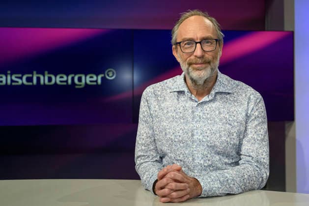 v l Jimmy Wales Wikipedia founder , GER, Berlin, Studio, guest on Maischberger, political talk show, TV, format, with presenter Sandra Maischberger, Das Erste, from Adlershof Am Studio 20, 05 May 2026, Copyright: HMBxMedia UwexKoch
