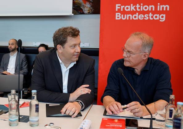 Lars Klingbeil, SPD, Federal Minister of Finance, Chairman of the SPD parliamentary group in the Bundestag, Matthias Miersch, Germany, Berlin, Reichstag, SPD parliamentary group in the Bundestag