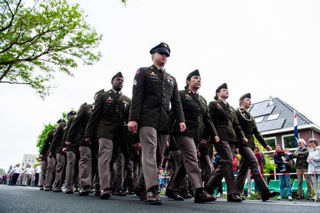 Liberation Day parade held in Wageningen - 05 May 2026 Young American and German soldiers are parading together. The Liberation Parade reunites veterans and military successors to pay tribute to all those who gave their lives during WWII and to international military cooperation. Like in previous years, Canadian and English WWII veterans led the parade. Wageningen Netherlands Copyright: xAnaxFernandezx xSOPAxImagesx Ana_Fernandez_05052026_LiberationDayWageningen_016